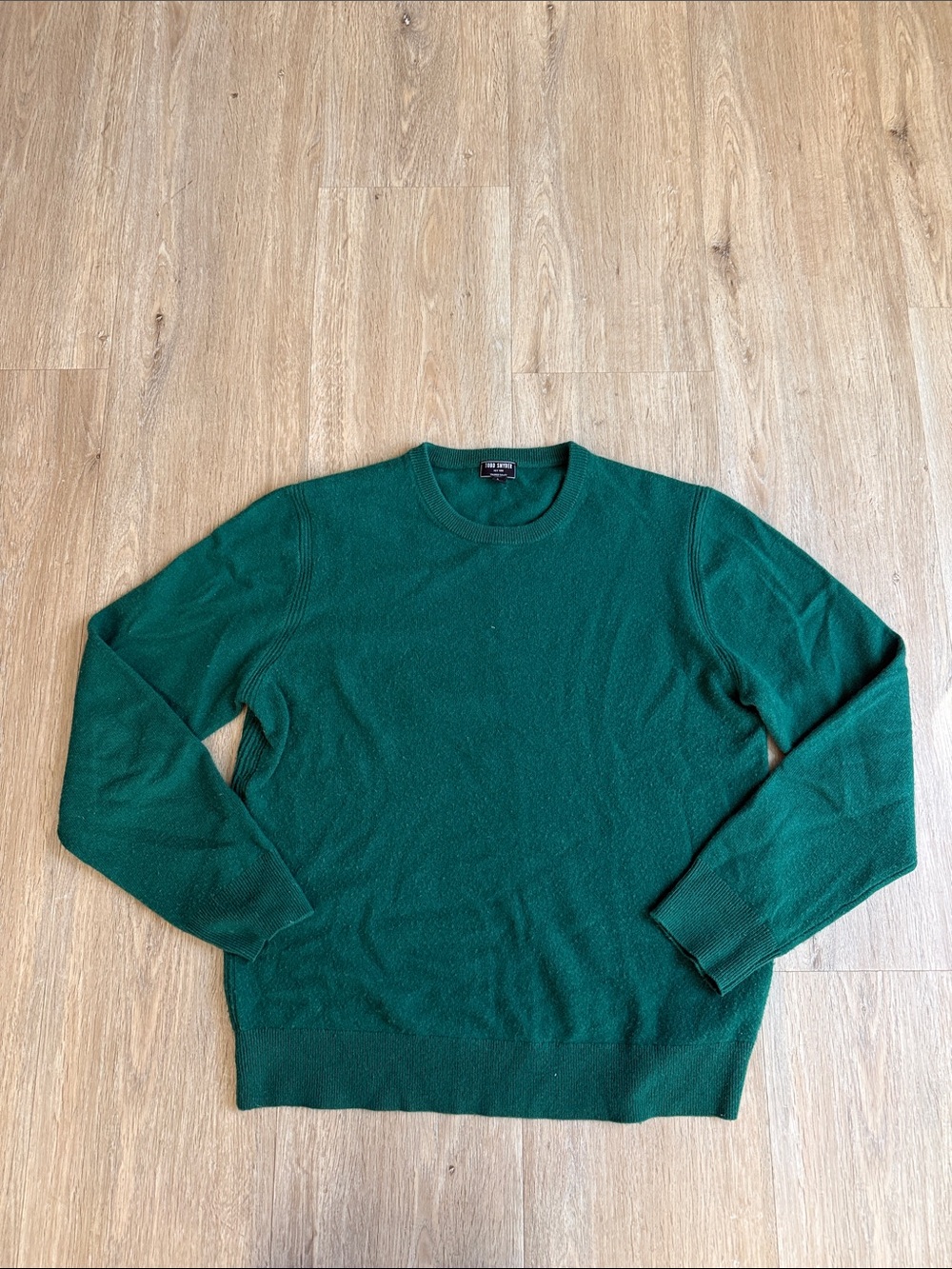 Todd Snyder Men's Crewneck Cashmere Sweater in Green L